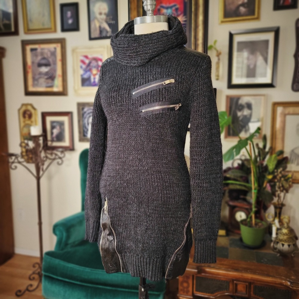 LCR Men's Sweater Gray Cowl Neck Knit Zip‎ Pocket Pullover Gothic Vibe Medium